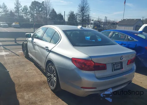 2018 BMW 540I из США, поврежденный, VIN WBAJE5C53JWA94058